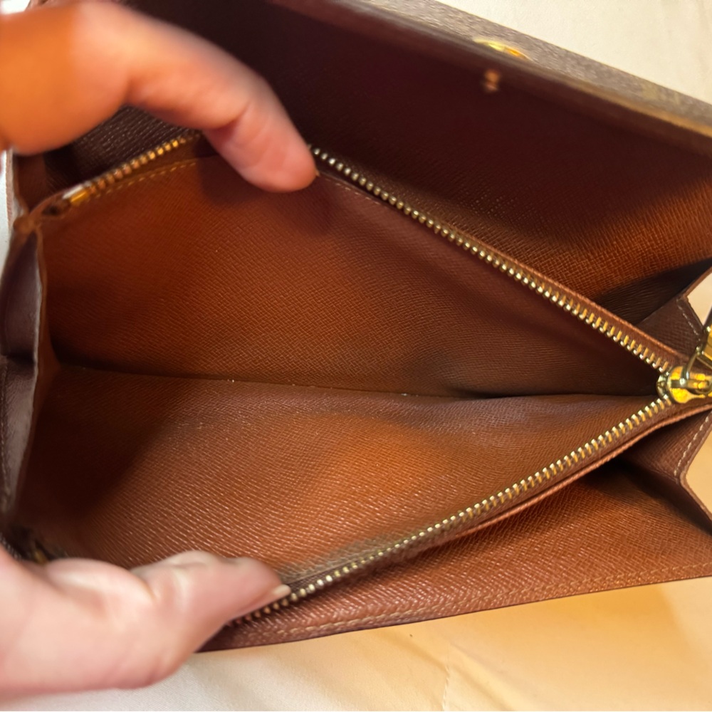 Louis Vuitton Monogram Sarah Long Wallet EUC With Box - Picture 10 of 16